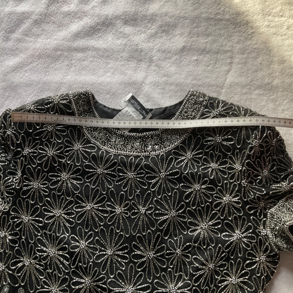 Short sleeved beaded Papell Boutique evening top - Picture 8 of 13